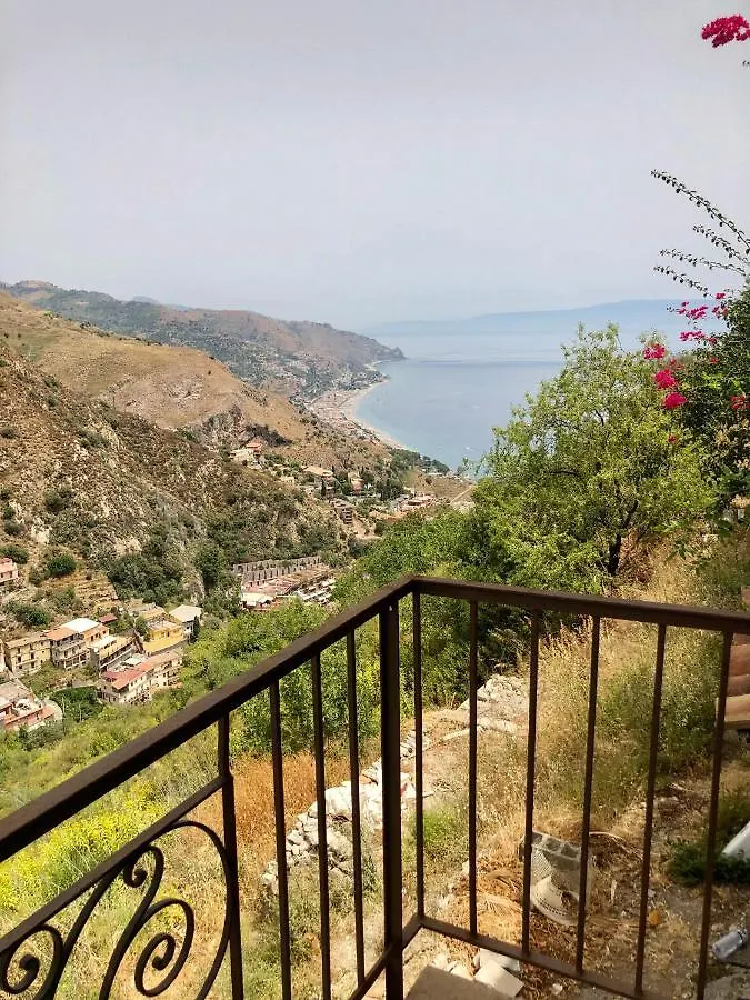 تاورمينا Villa Almoezia Charming B&B 0*,  إيطاليا