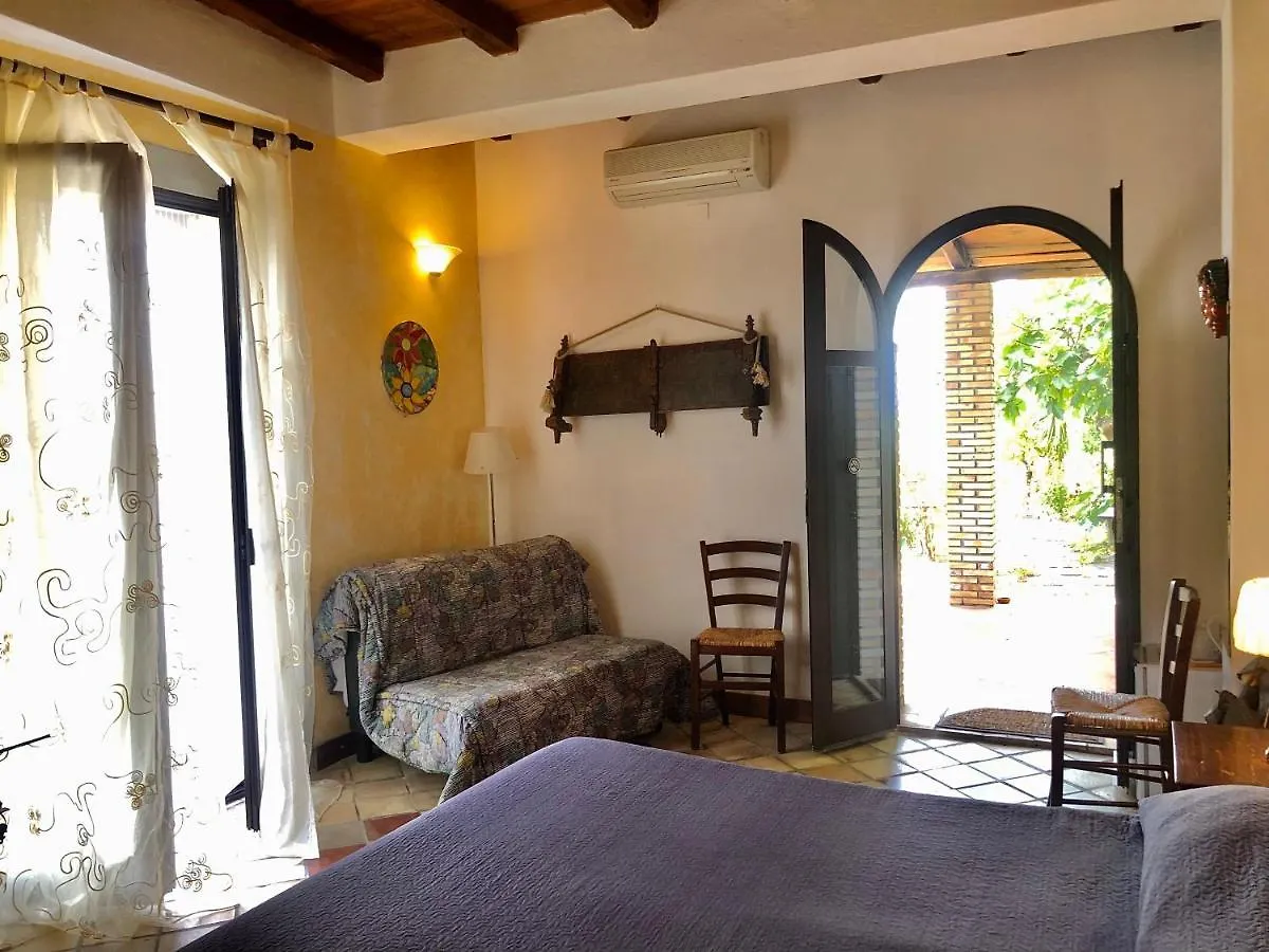 تاورمينا Villa Almoezia Charming B&B