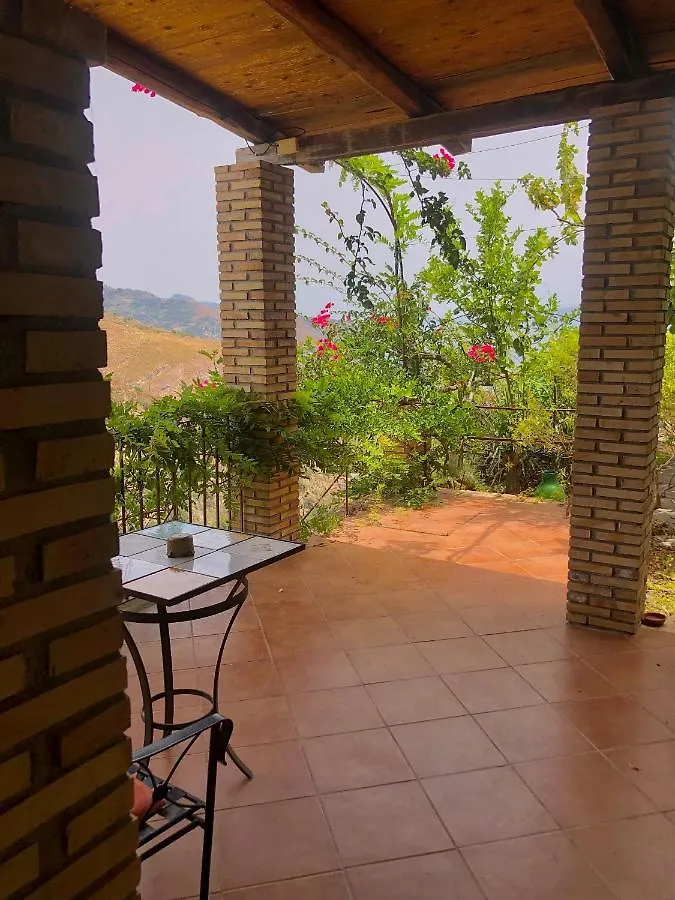 تاورمينا Villa Almoezia Charming B&B