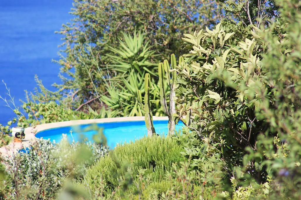 فندق مبيت وإفطار تاورمينا Villa Almoezia Charming B&B