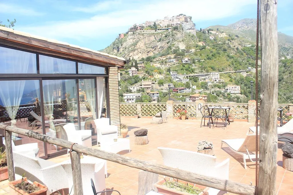 تاورمينا Villa Almoezia Charming B&B إيطاليا