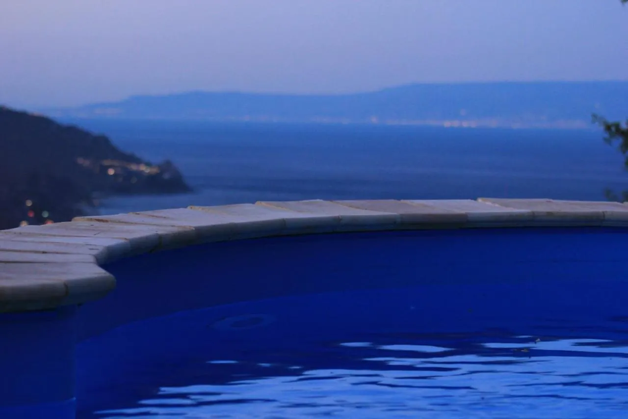 فندق مبيت وإفطار تاورمينا Villa Almoezia Charming B&B