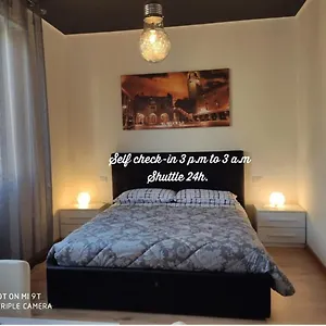 Casa Leonardo Airport Guest house Azzano San Paolo